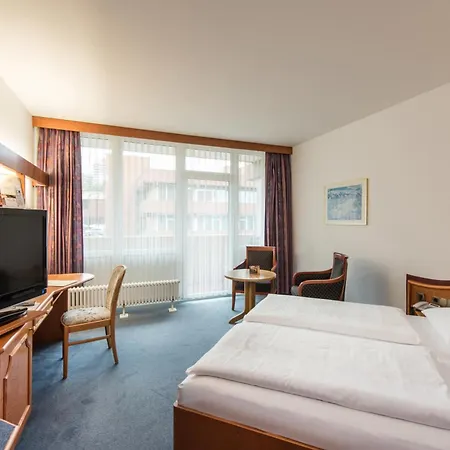 Pergola Im Goebels Rodenberg מלון 3*